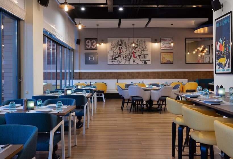 Fotos del hotel Courtyard By Marriott Chisinau:  23