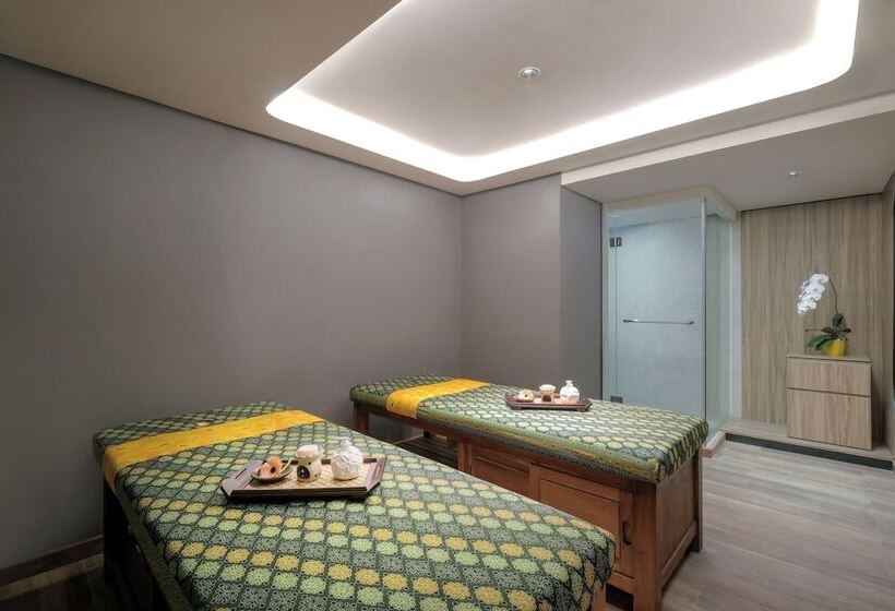 Fotos del hotel Grand Mercure Surabaya City:  2