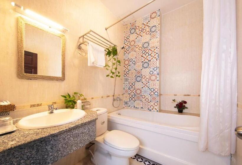 Fotos del hotel Symphony:  2