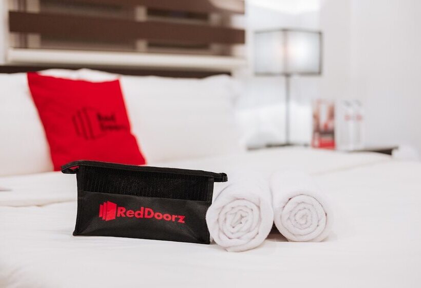 Fotos del hotel Reddoorz Plus Near Ust Manila:  14