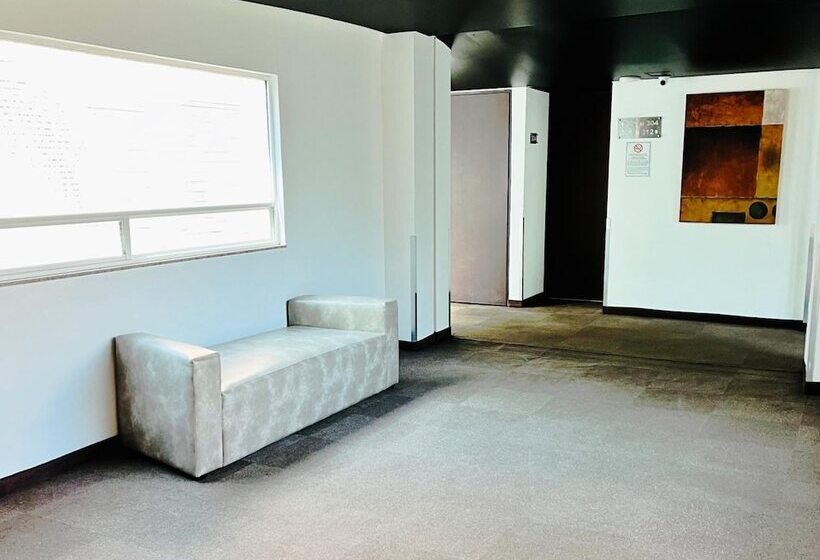 Fotos del hotel Capital O La Villa:  16