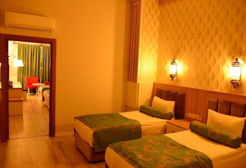 Fotos del hotel The Marilis Hill Resort  & Spa:  27