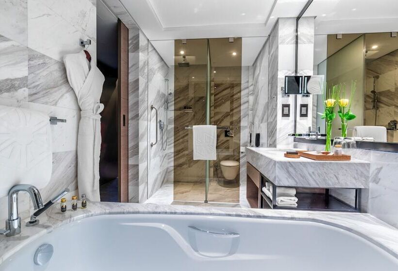 Fotos del hotel Taj Jumeirah Lakes Towers:  23