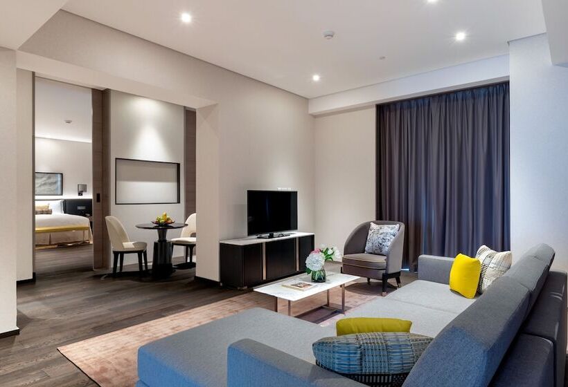 Fotos del hotel Taj Jumeirah Lakes Towers:  9