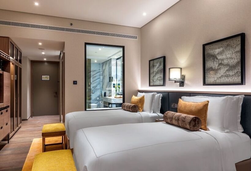 Fotos del hotel Taj Jumeirah Lakes Towers:  5