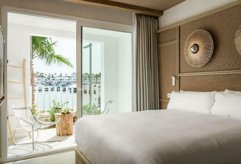 Fotos del hotel Lago Resort Menorca - Suites Del Lago Adults Only:  7