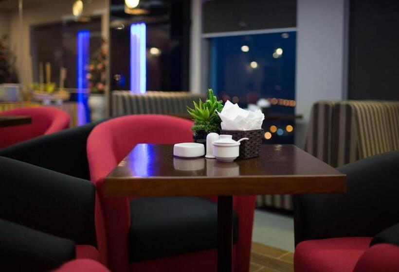 Fotos del hotel Royal Palace:  14