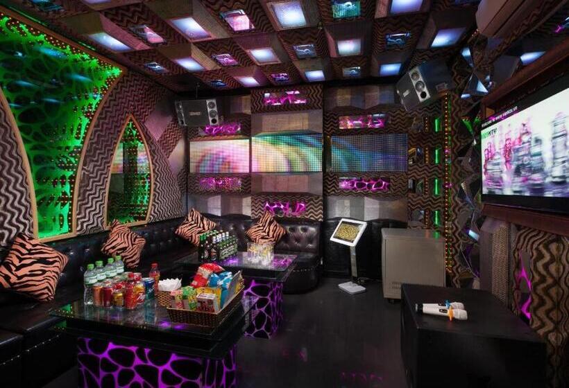 Fotos del hotel Royal Palace:  11