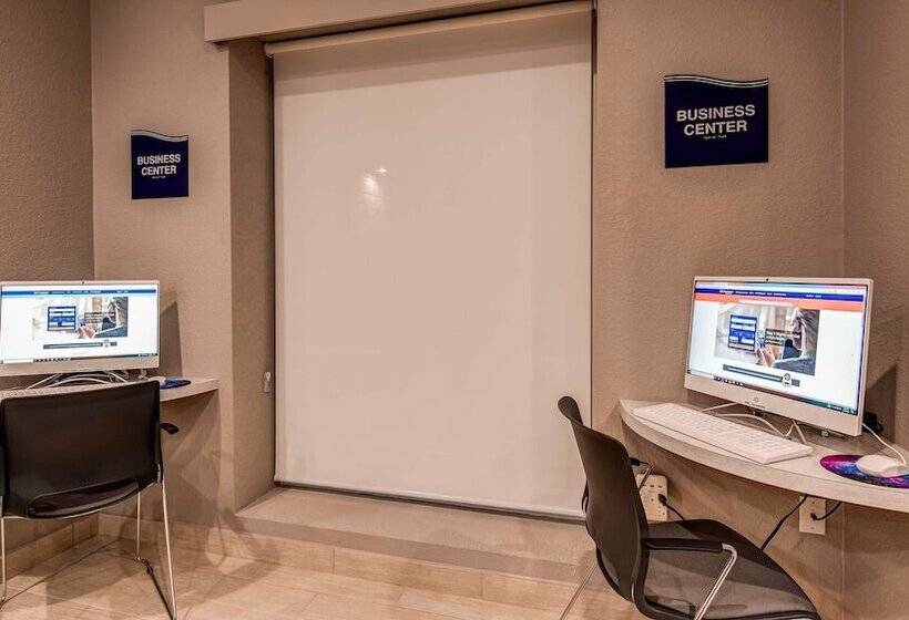 Fotos del hotel Surestay Plus  By Best Western Humble:  3