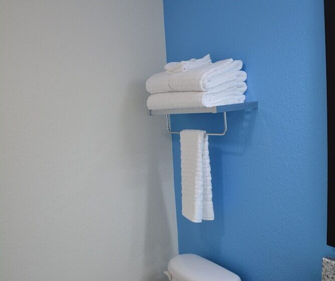 Fotos del hotel Surestay Plus  By Best Western Humble:  12