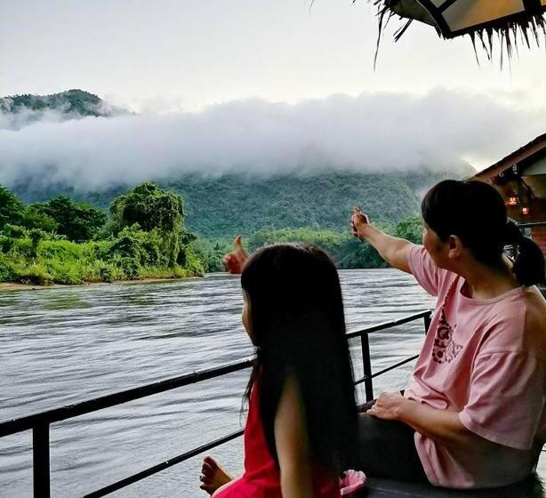 Koh Mueangkarn Paradise View Resort