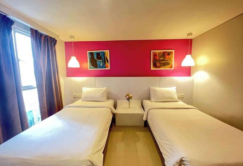 Fotos del hotel Kyriad Haka Makassar:  5