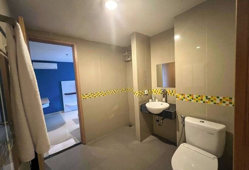 Fotos del hotel Kyriad Haka Makassar:  8