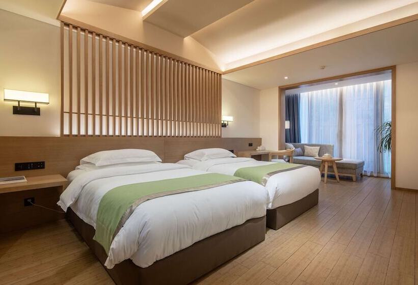 Fotos del hotel Howard Johnson Huashuiwan Hot Springs Resort Chengdu:  6