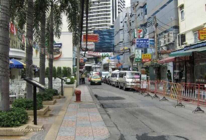 Fotos del hotel Dazzle Residence:  3