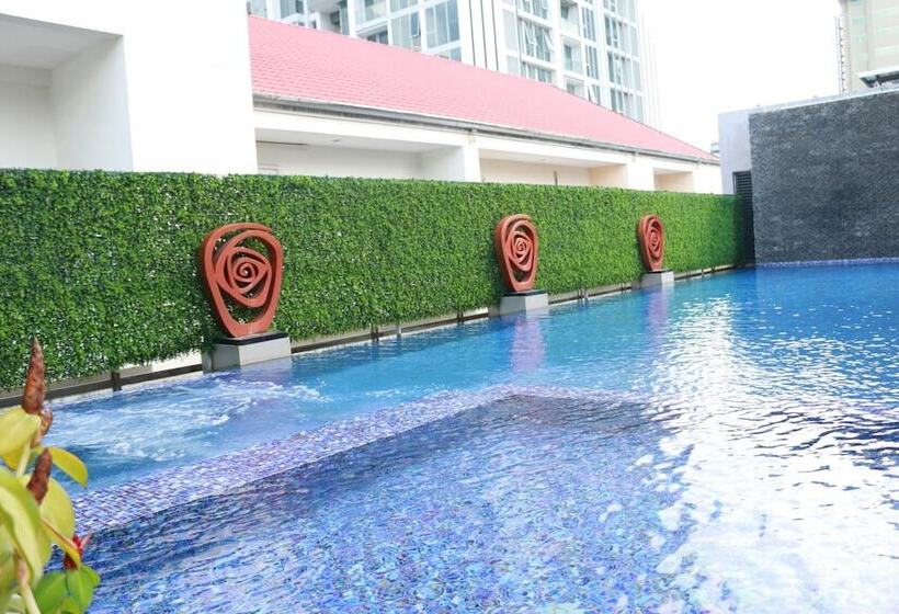 Fotos del hotel Dazzle Residence:  6