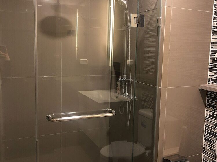 Fotos del hotel Dazzle Residence:  13