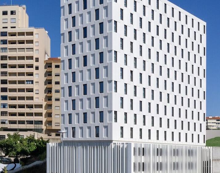 Fotos del hotel Moxy Lisboa Oriente:  4