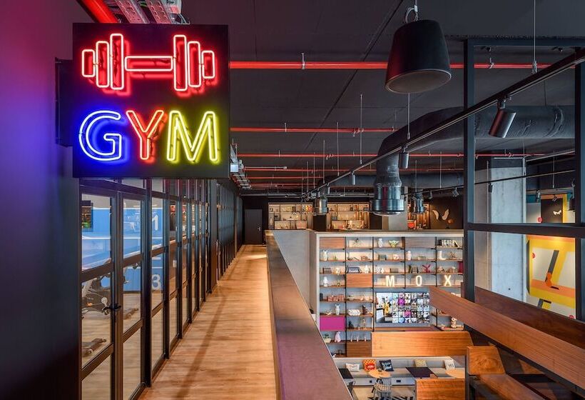 Fotos del hotel Moxy Lisboa Oriente:  22