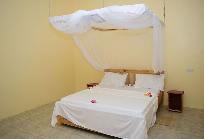 Fotos del hotel Kigwedeni Villas:  21