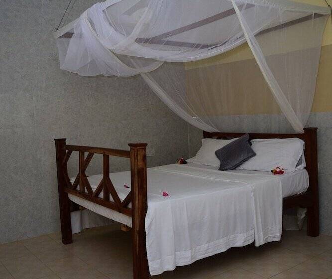 Fotos del hotel Kigwedeni Villas:  2