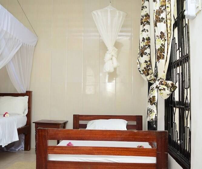 Fotos del hotel Kigwedeni Villas:  12