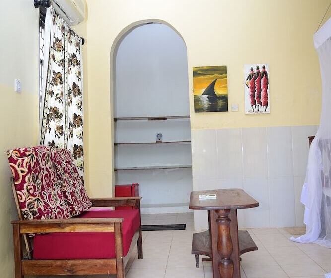 Fotos del hotel Kigwedeni Villas:  11