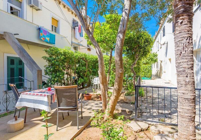 Fotos del hotel Apartments Maja:  3