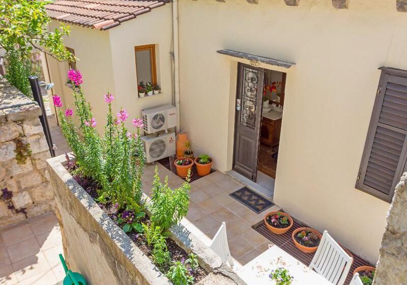 Fotos del hotel Apartments Maja:  4