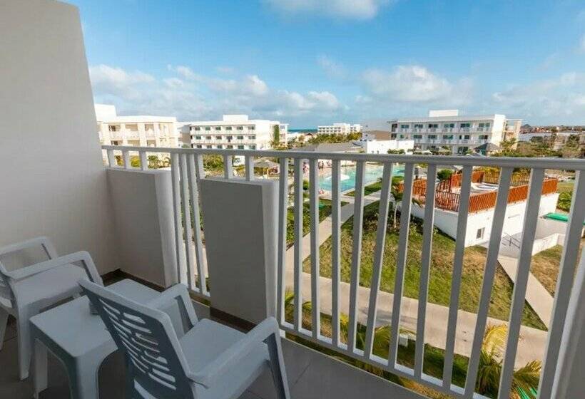 Fotos del hotel Valentin Cayo Cruz:  8