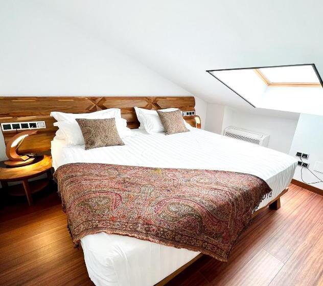 Fotos del hotel Anahita Boutique:  14