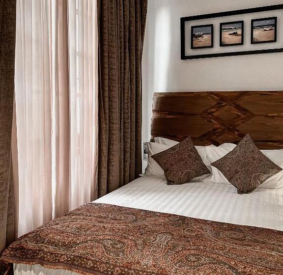 Fotos del hotel Anahita Boutique:  9