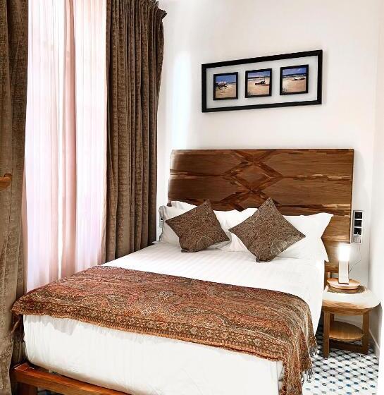 Fotos del hotel Anahita Boutique:  6