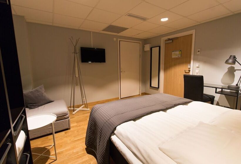 Fotos del hotel Spoton:  8