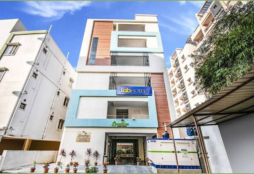 Capital O 70043 Limestone Luxury Rooms