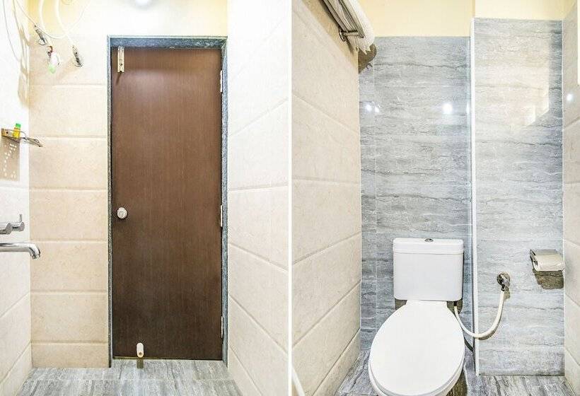 Fotos del hotel Capital O 70043 Limestone Luxury Rooms:  8