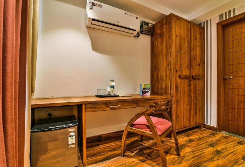 Fotos del hotel Fabhotel Comfort Dome Sector 45:  6