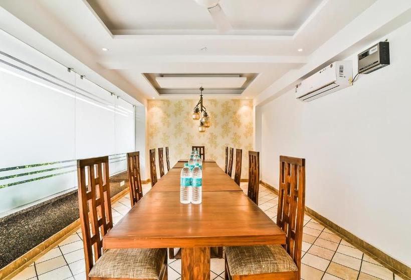 Fotos del hotel Fabhotel Comfort Dome Sector 45:  4