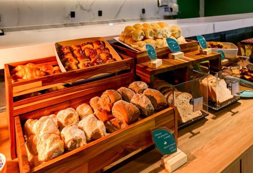 Fotos del hotel Hilton Garden Inn Rebouças:  2