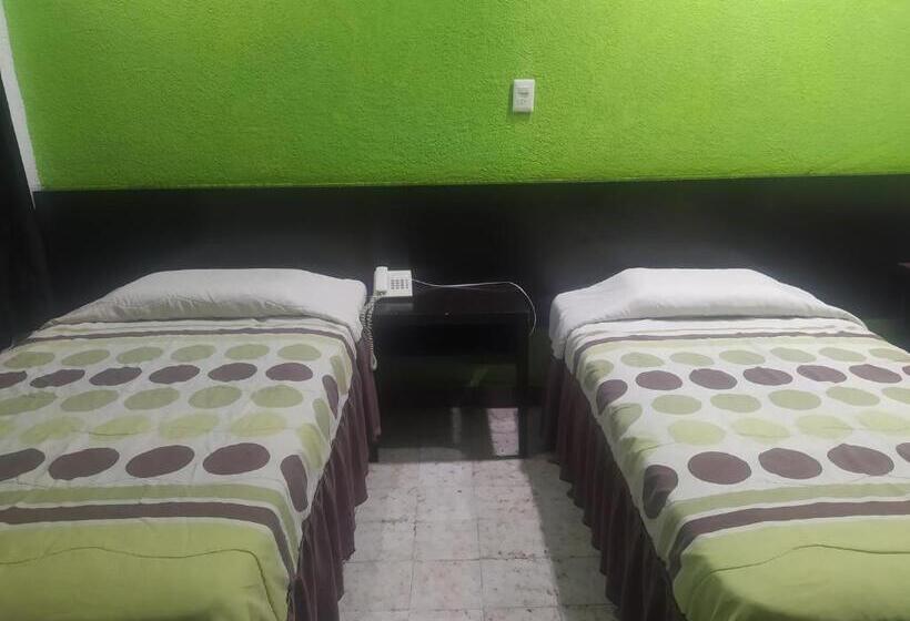 Y Restaurante Ritz De Tabasco