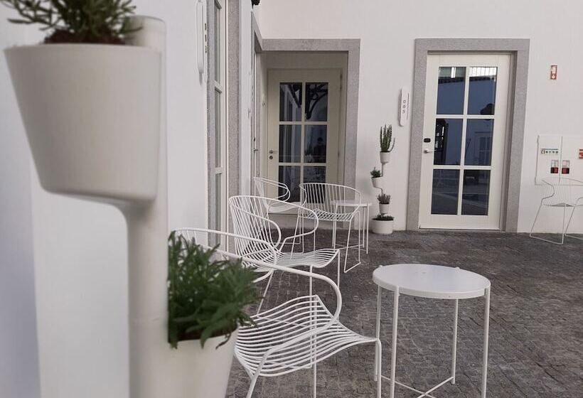 Fotos del hotel Mourasuites:  14