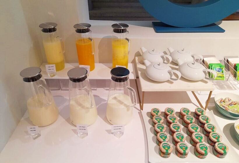 Fotos del hotel Mourasuites:  25