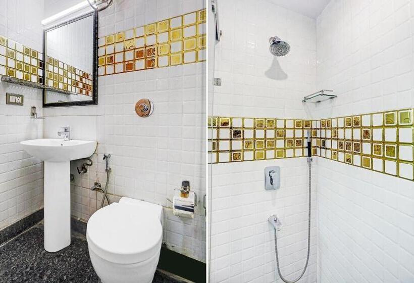 Fotos del hotel Oyo Townhouse 511 Divino:  2