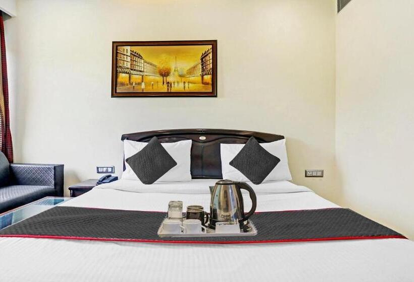 Fotos del hotel Oyo Townhouse 511 Divino:  8