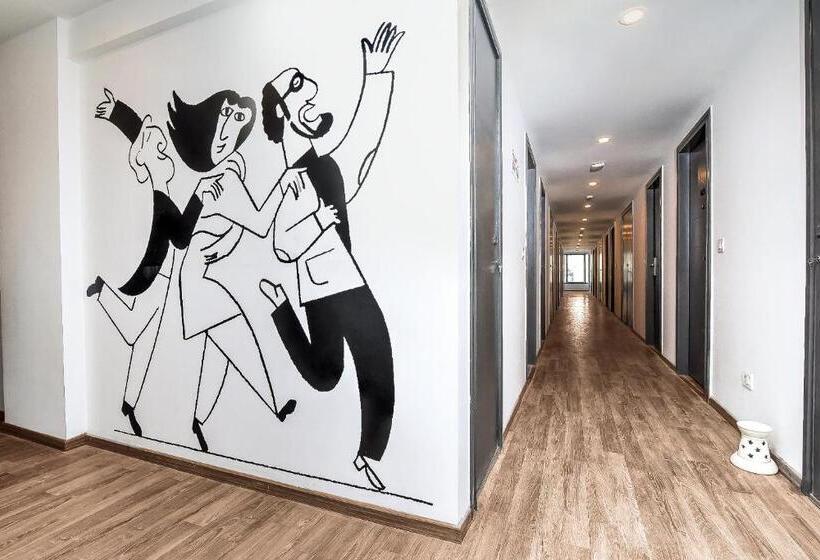 Fotos del hotel Oyo Townhouse 511 Divino:  17