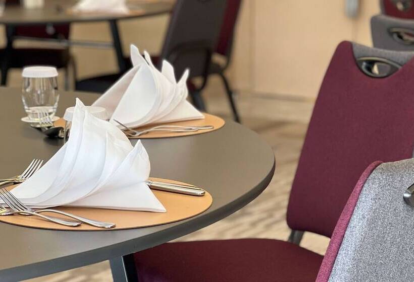 Fotos del hotel Mansard Riyadh A Radisson Collection:  8