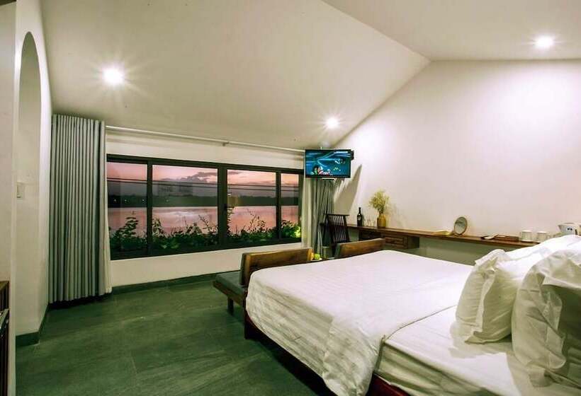 Fotos del hotel The Corner Riverside Villa:  4