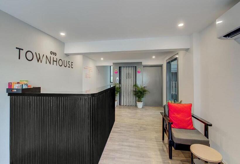 Fotos del hotel Oyo Townhouse 048 Hadapsar:  18