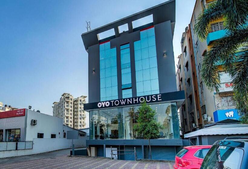 Fotos del hotel Oyo Townhouse 048 Hadapsar:  14