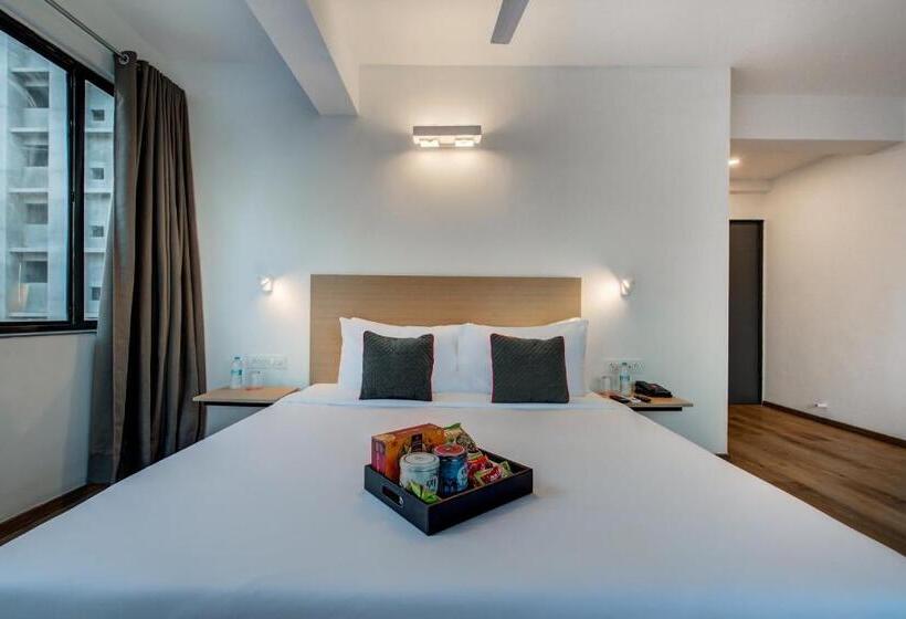 Fotos del hotel Oyo Townhouse 048 Hadapsar:  2